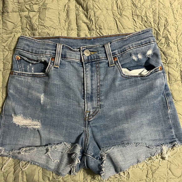 Levi distressed denim shorts - Picture 1 of 2